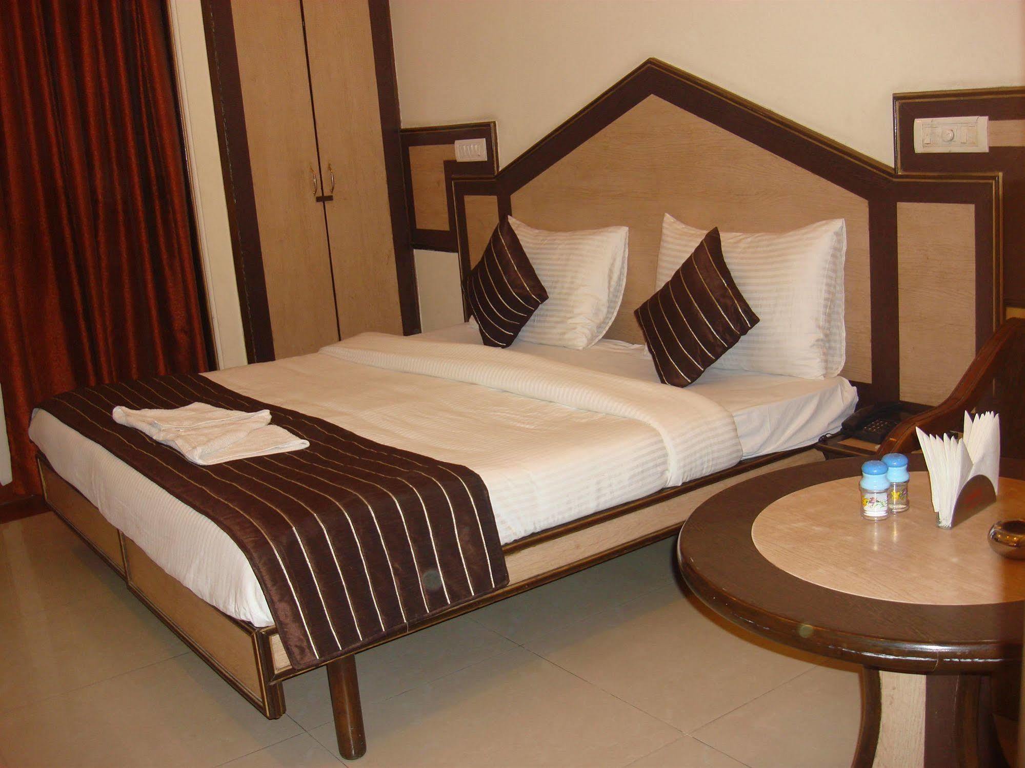Rama Deluxe Hotel Delhi  Luaran gambar