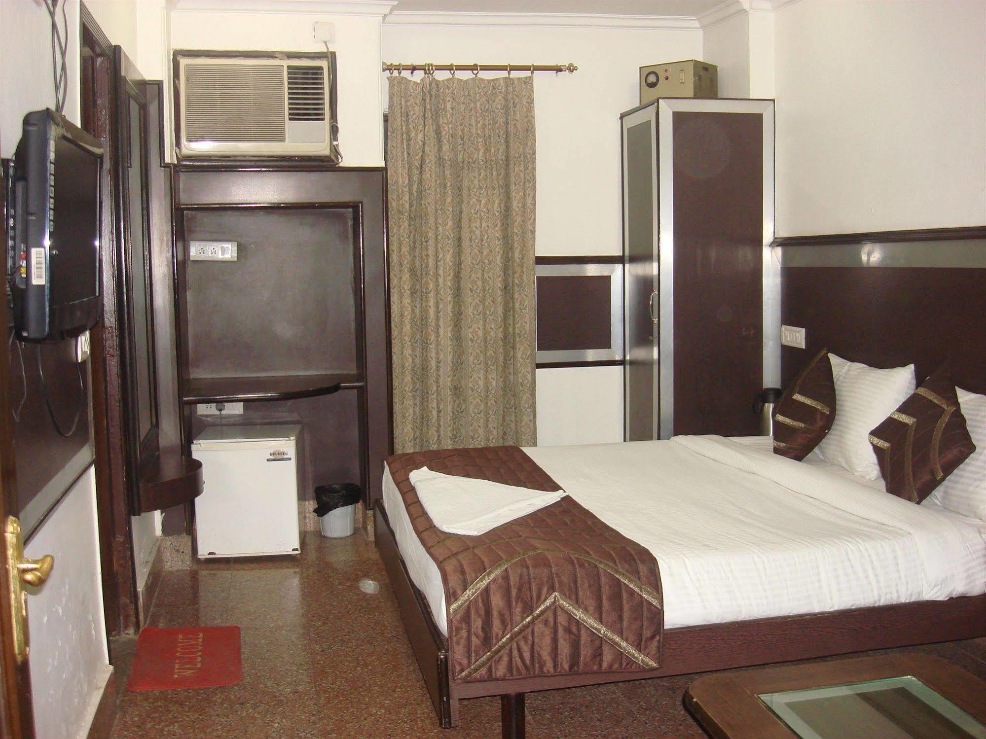 Rama Deluxe Hotel Delhi  Luaran gambar